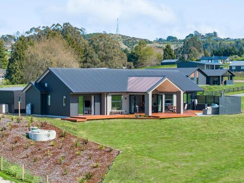 5 Vickers Way, Acacia Bay