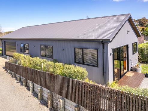 7 Toi Street, Tawhero