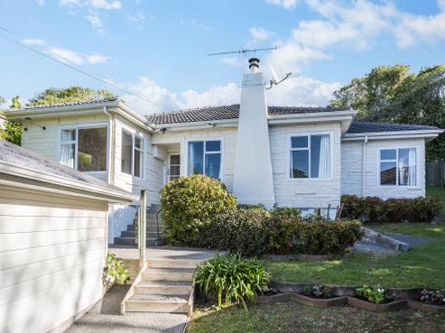 2 Chester Road, Tawa
