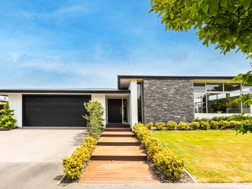 28 Liffey Springs Drive, Lincoln