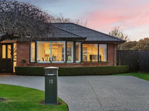 12 Talbot Road, Northwood