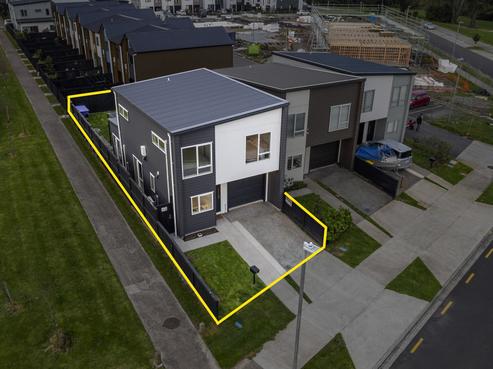 3 Paretaiuru Road, Papakura