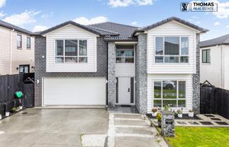 17 CARRYGAWLEY ROAD, Flat Bush