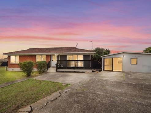 15 Penderford Place, Mangere East