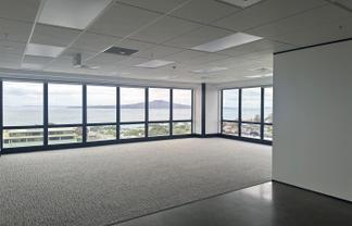 Full floor on Byron Ave