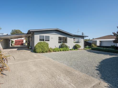4 Cooper Place, Richmond