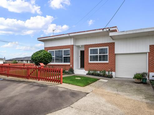 75 Winchester Street, Levin