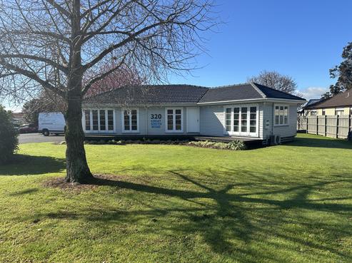 320 Great South Road, Opaheke