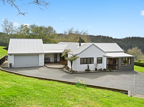 2/155 Old Mountain Road, Te Pahu