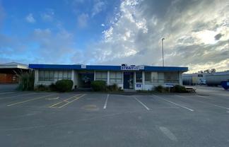 Spacious Industrial Warehouses in Prime Location