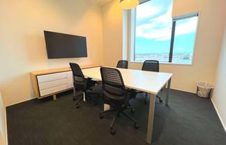 Office space for 3 persons in Regus Sylvia Park