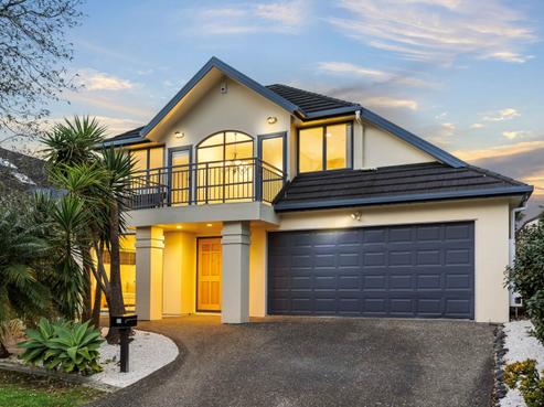 12 Lone Tree Avenue, Te Atatu Peninsula