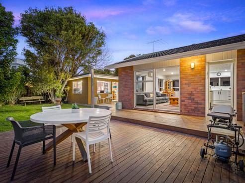 26B Walton Street, Red Beach