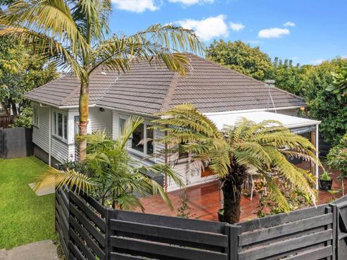 2/110 Owairaka Avenue, Mount Albert
