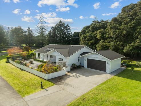 7 Jean Millington Lane, Maunu