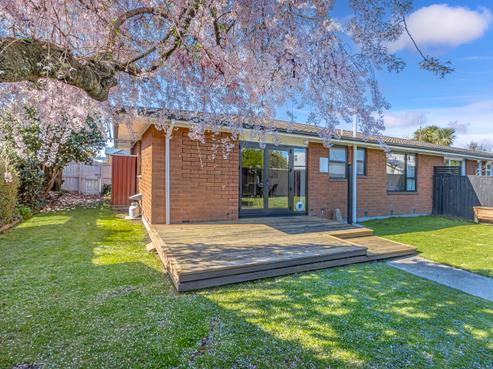 2/205 Matsons Avenue, Papanui