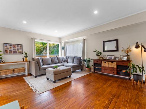 52 Vandeleur Avenue, Birkdale