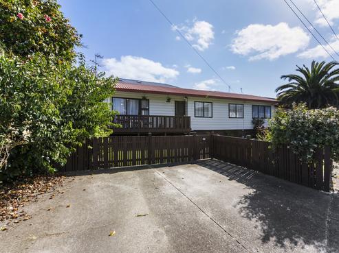 13A Kirton Crescent, Manurewa