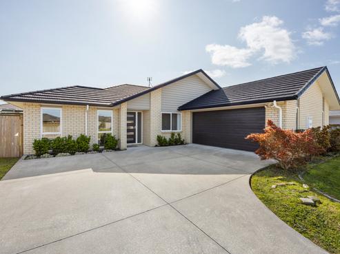 24 Sylvester Crescent, Flagstaff