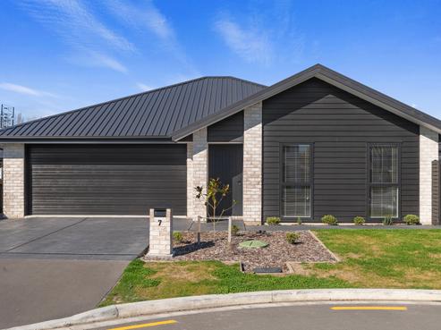 7 Newbury Lane, Casebrook