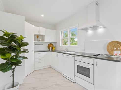 4/52 Saint Michaels Avenue, Point Chevalier