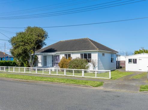 22 Whyte Street, Foxton