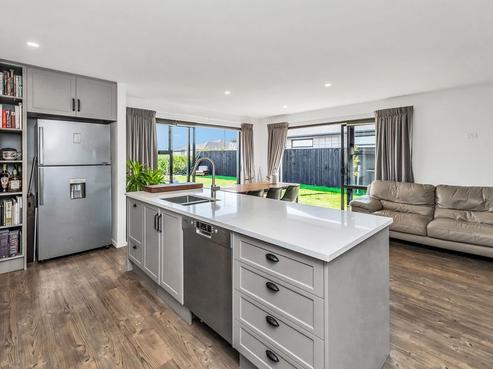 15 Chimango Place, Rolleston