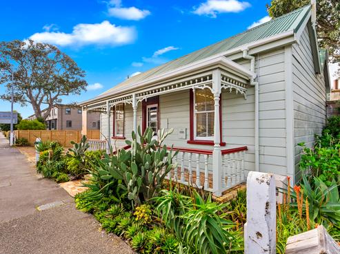 142 Great South Road, Epsom