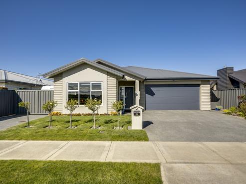 54 Eriksen Road, Te Awa