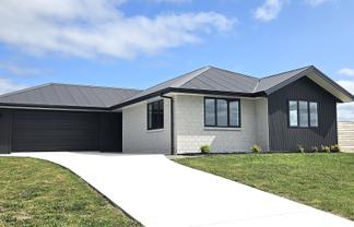  59  Te Taniwha Road, One Tree Point