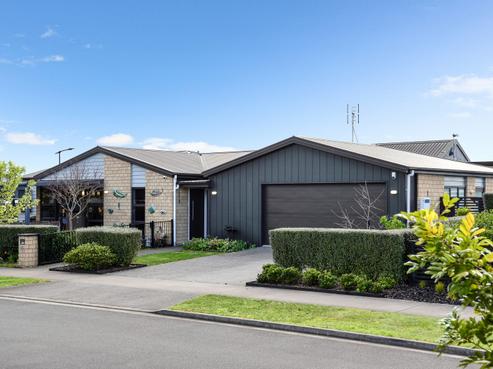 42 Voight Avenue, Greenhill Park