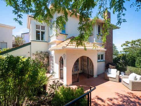8 Cobden Road, Napier Hill