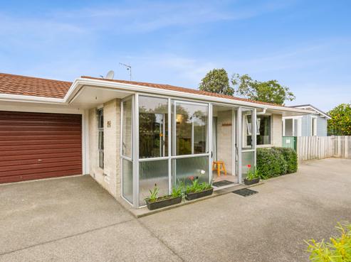 18A Rewarewa Crescent, Waikanae