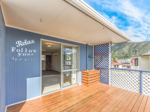 3B Taranaki Street, Picton