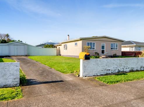 139 Tasman Street, Opunake