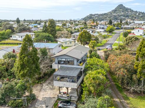 20 Daphne Road, Tairua