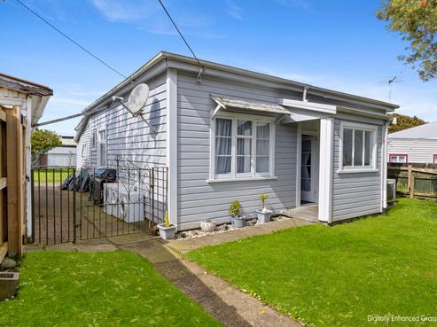 4 Preston Street, Eltham