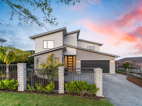 77 Lake Panorama Drive, Henderson Valley