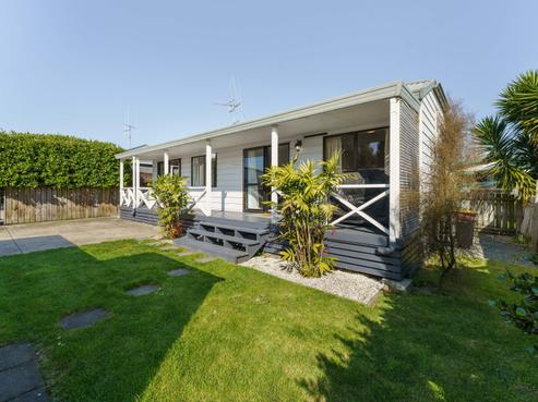 5B Olivine Street, Poike