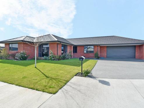11 Wearing Place, Woodend Beach