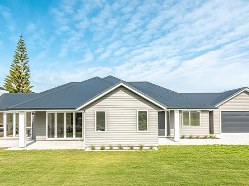 14 Longbeach Drive, Castlecliff