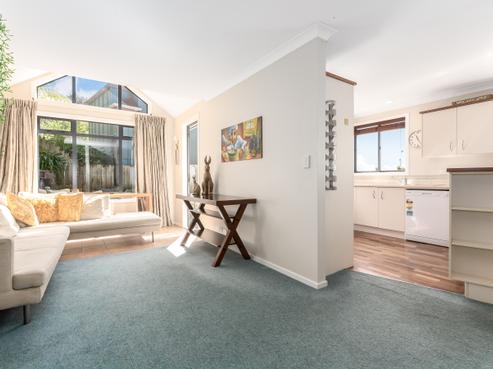 295 Main Road, Tawa