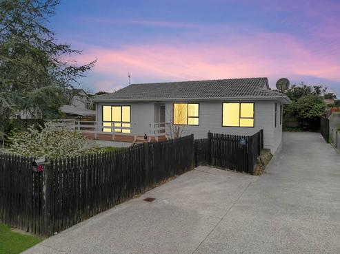 12 Hamblyn Place, Ranui