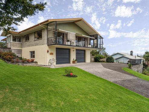 1 Burgess Street, Te Aroha