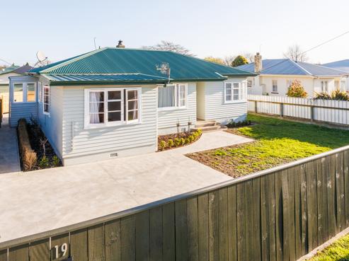 19 Wellington Street, Feilding