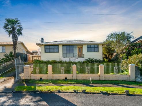 92 Fisher Crescent, Otara