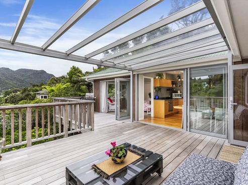 2E Foster Avenue, Huia