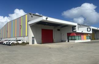 705sqm high-stud warehouse - Airport