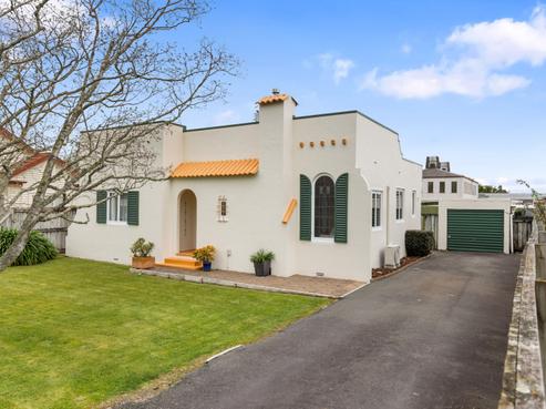 15 Bell Street, Hamilton East