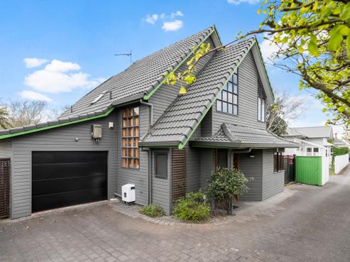 6A King Edward Avenue, Epsom
